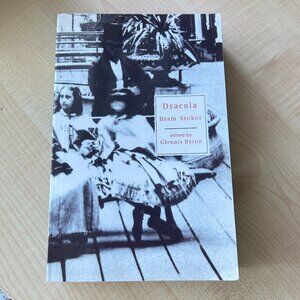 Dracula By Bram Stoker (Edited by Glennis Byron) - 1997
